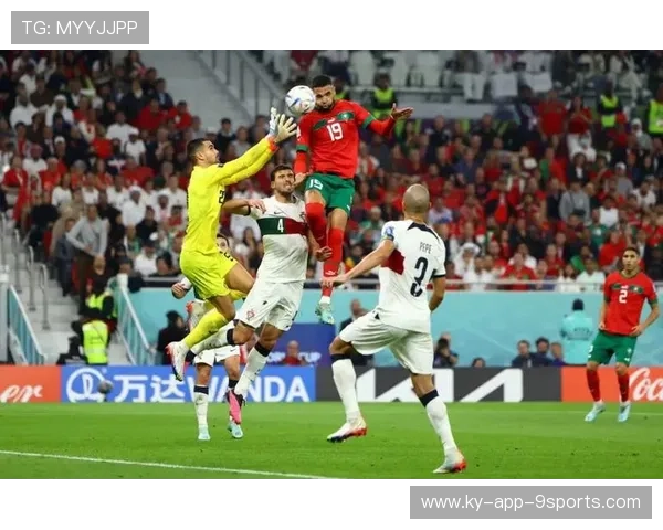 塞维利亚—恩内斯里门前抢点头球破门